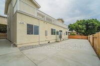 6737 Thomson Ct in San Diego, CA - Foto de edificio - Building Photo