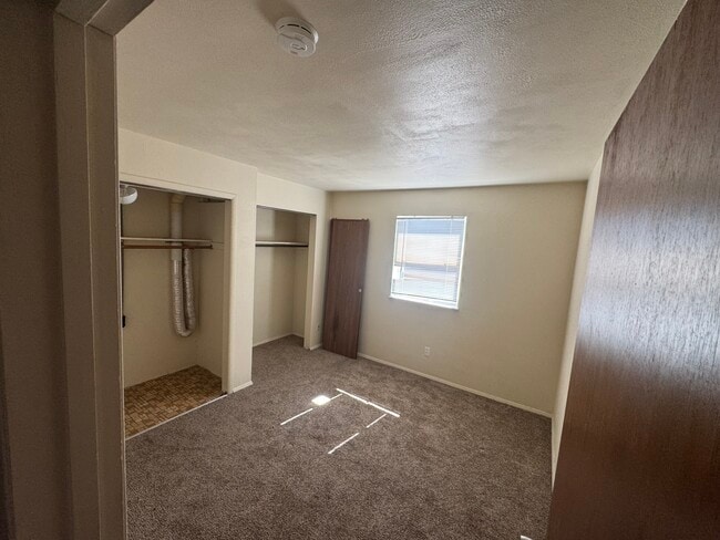 201 Howard Dr, Unit 4 in O'Fallon, IL - Foto de edificio - Building Photo