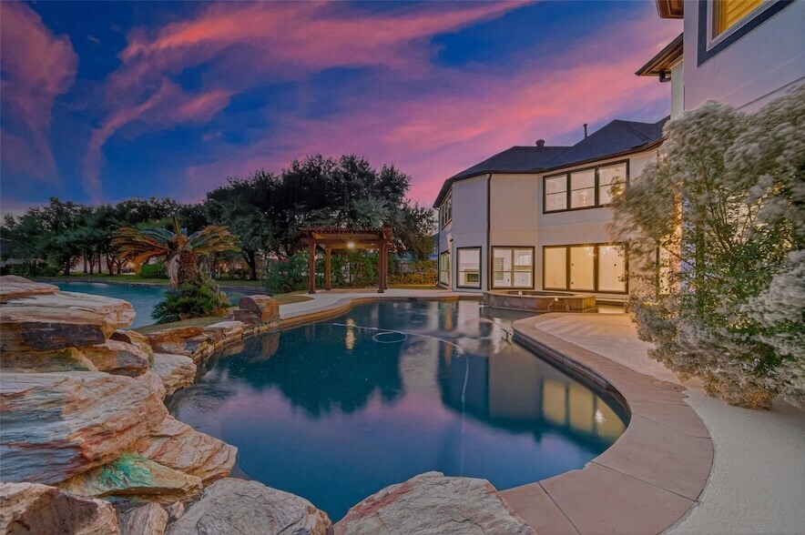 2019 Bendstone Cir in Katy, TX - Foto de edificio