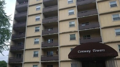 904 3rd Ave in Conway, PA - Building Photo - Building Photo