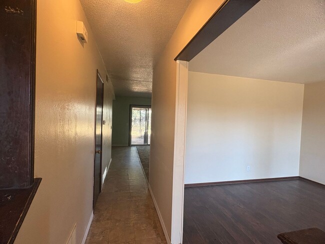 3513 Terry Way in Del City, OK - Building Photo - Building Photo