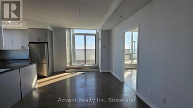 185 Bonis Ave in Toronto, ON - Building Photo - Building Photo