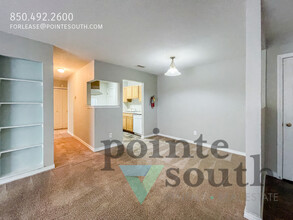 380 N Crow Rd, Unit B in Pensacola, FL - Building Photo - Building Photo