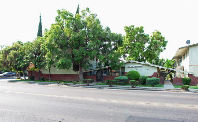 3794 E Olive Ave in Fresno, CA - Building Photo - Building Photo