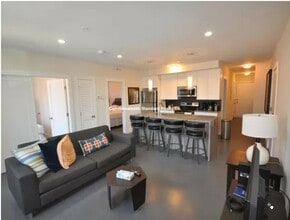 659 Massachusetts Ave in Boston, MA - Building Photo - Building Photo