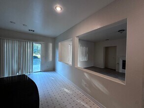 5309 Pelican Hill Dr in Bakersfield, CA - Building Photo - Building Photo