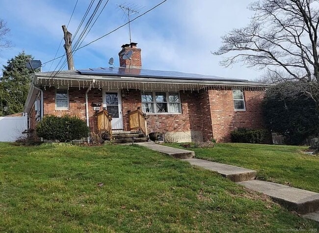 property at 185 Sequoia Rd