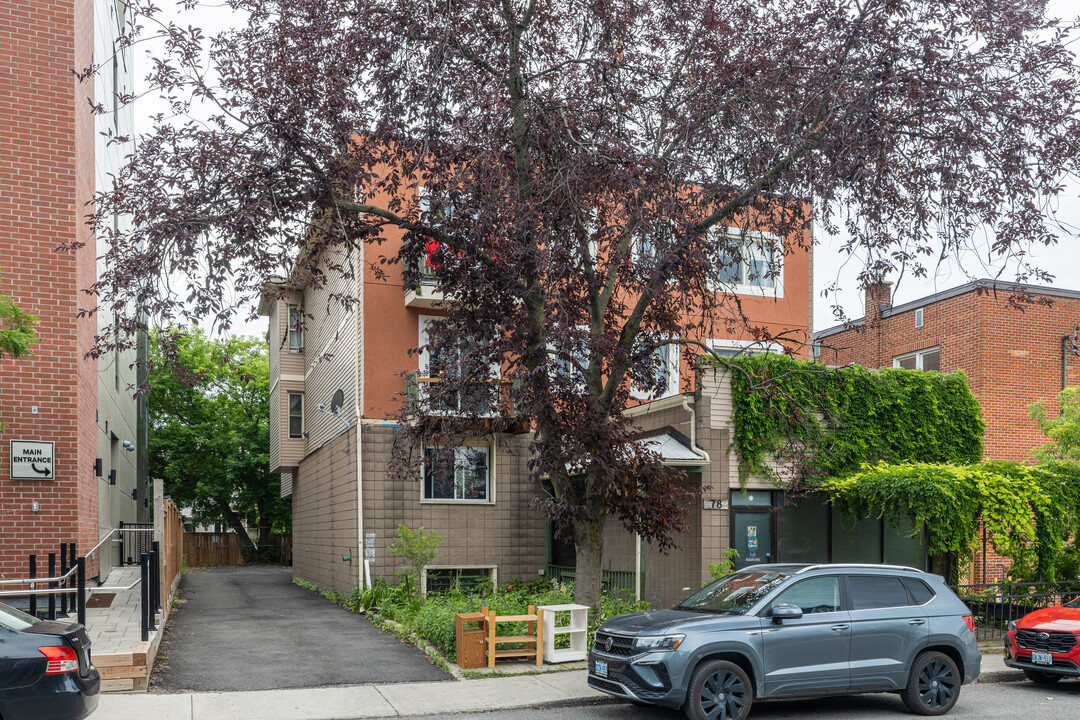 78 Hinton Av N in Ottawa, ON - Building Photo