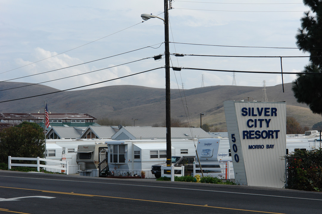 Silver City Resort MHP in Morro Bay, CA - Foto de edificio