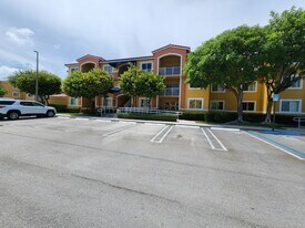 21000 SW 87th Ave in Cutler Bay, FL - Building Photo