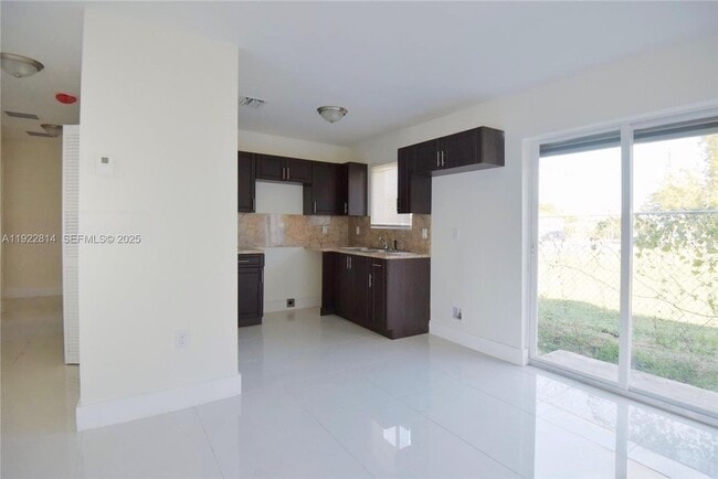 1980 NW 54th St in Miami, FL - Building Photo - Building Photo