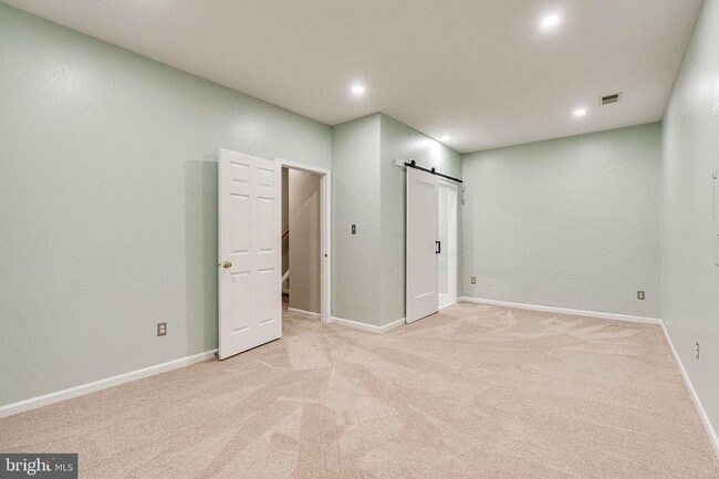 25332 McIntyre Square in Chantilly, VA - Building Photo - Building Photo
