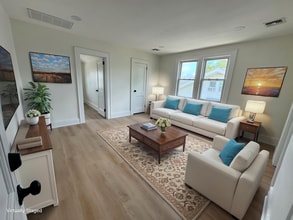 41 Marinus St, Unit #2 in Rochelle Park, NJ - Building Photo - Building Photo