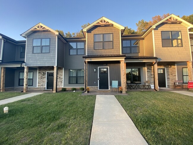 property at 140 Sunburst Villa Dr