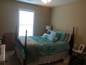 121 Sonoma Way in Chapel Hill, NC - Building Photo - Building Photo