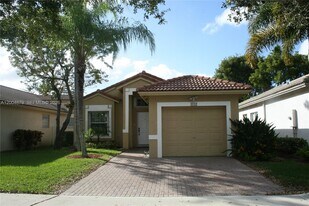 4117 Sapphire Bend in Weston, FL - Building Photo