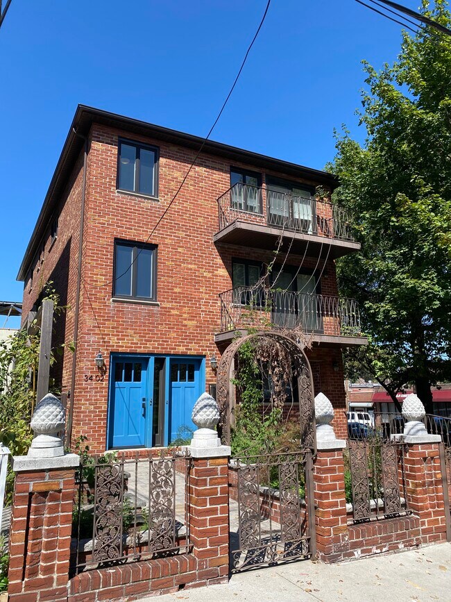 3402 29th St Rentals in Astoria, NY