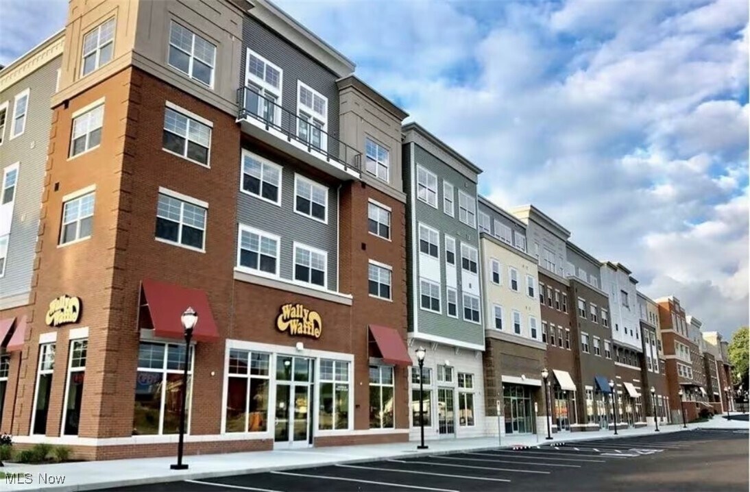 100 North Ave in Tallmadge, OH - Building Photo