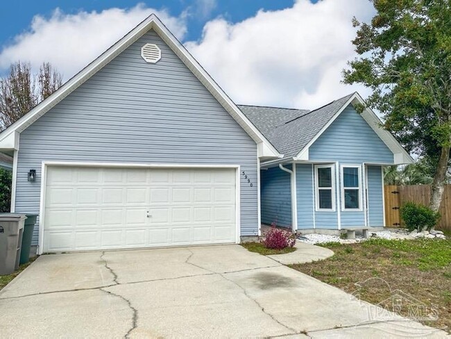 5990 W Bay Point Dr in Pensacola, FL - Building Photo - Building Photo