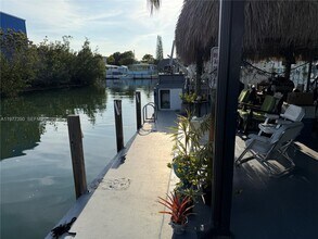 212 Orchid St in Tavernier, FL - Building Photo - Building Photo