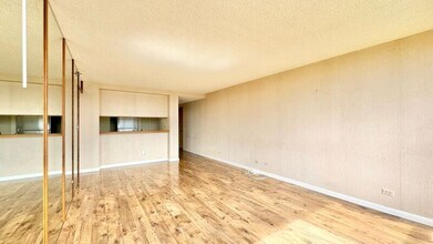 5333 Likini St in Honolulu, HI - Building Photo - Building Photo