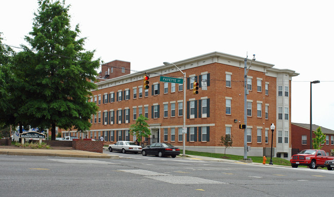 Broadway Homes in Baltimore, MD - Building Photo - Building Photo