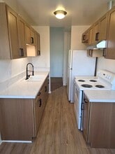 14745 Woodruff Ave, Unit 14745 in Bellflower, CA - Building Photo - Building Photo
