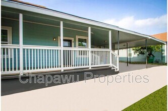 121 Douglas Way St in San Antonio, TX - Building Photo - Building Photo