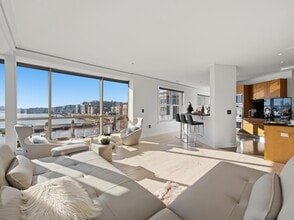 20 Ave at Port Imperial in West New York, NJ - Foto de edificio - Building Photo