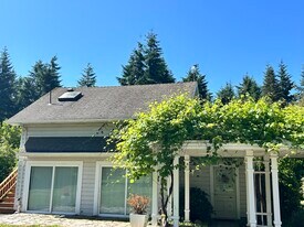 18650 Stafford Rd, Unit Stafford Road ADU in Lake Oswego, OR - Building Photo