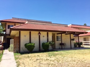 809 Karma Ct in Bakersfield, CA - Building Photo - Building Photo