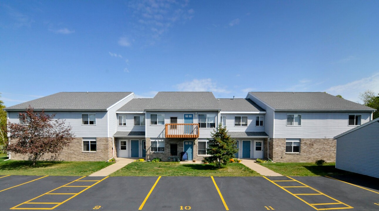 9 Ridgeview Ct in Madison, WI - Building Photo