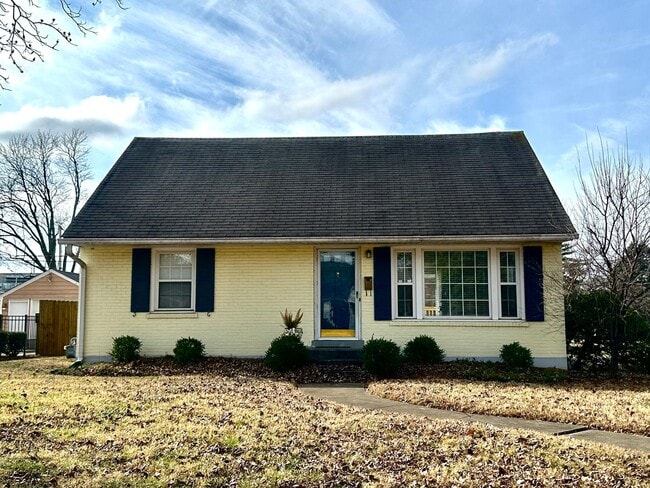 property at 2902 Yorkshire Blvd