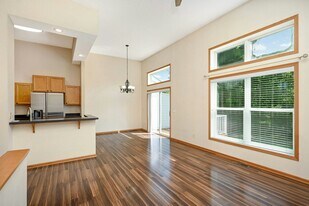 7637 Century Blvd in Chanhassen, MN - Building Photo