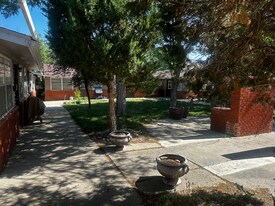 308-340 S McKinley St in Casper, WY - Building Photo