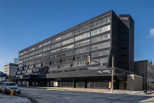 property at 16 W 10th St