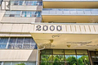 411-2000 SHEPPARD Ave in Toronto, ON - Building Photo - Building Photo