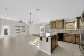 23 Sereno St in McAllen, TX - Building Photo - Building Photo