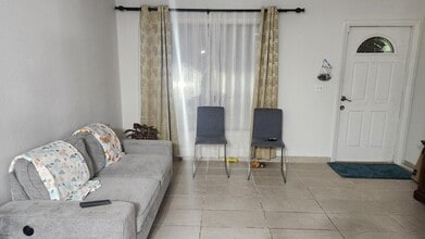 2289 SE Seamist St in Port St. Lucie, FL - Building Photo - Building Photo