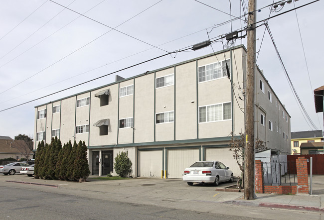 1605 8th Ave in Oakland, CA - Foto de edificio - Building Photo