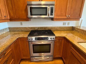 2015 H Ave in Anacortes, WA - Building Photo - Building Photo