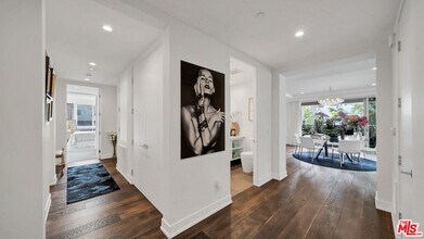 450 S Palm Dr in Beverly Hills, CA - Building Photo - Building Photo