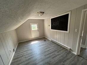603 S Oak St in Buchanan, MI - Building Photo - Building Photo