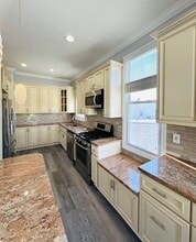 527 12th St in Union City, NJ - Building Photo - Building Photo