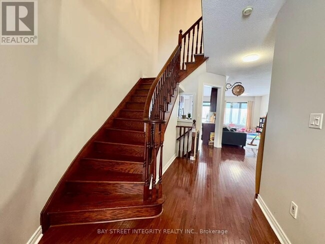 8 Townwood Dr in Richmond Hill, ON - Building Photo - Building Photo