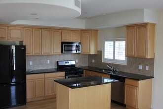 Hatteras Luxury Villas in North Hollywood, CA - Foto de edificio - Interior Photo