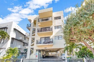 4021 Indian Creek Dr in Miami Beach, FL - Building Photo - Building Photo