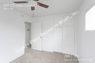 909 1/2 Chalcedony St in San Diego, CA - Building Photo - Building Photo