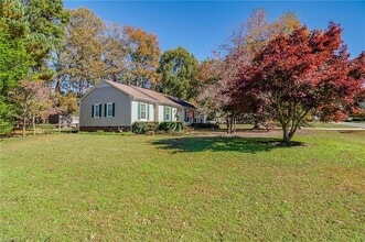 4501 Indian Wells Dr in Greensboro, NC - Building Photo - Building Photo