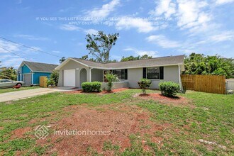 16033 Villa Dr in Hudson, FL - Building Photo - Building Photo